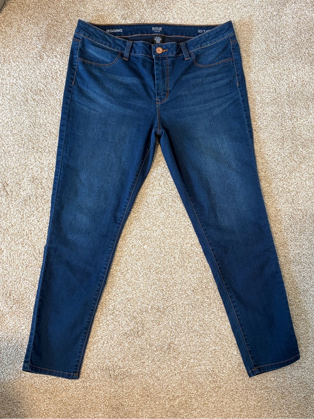 a.n.a Dark Blue Denim Women's Jeggings - Stretch Slim Fit 32/14 Petite